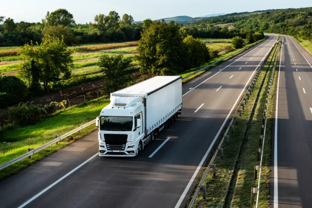 LKW Nutzfahrzeuge Finanzierung Leasing Mietkauf Deutsche Firmenkredit Partner